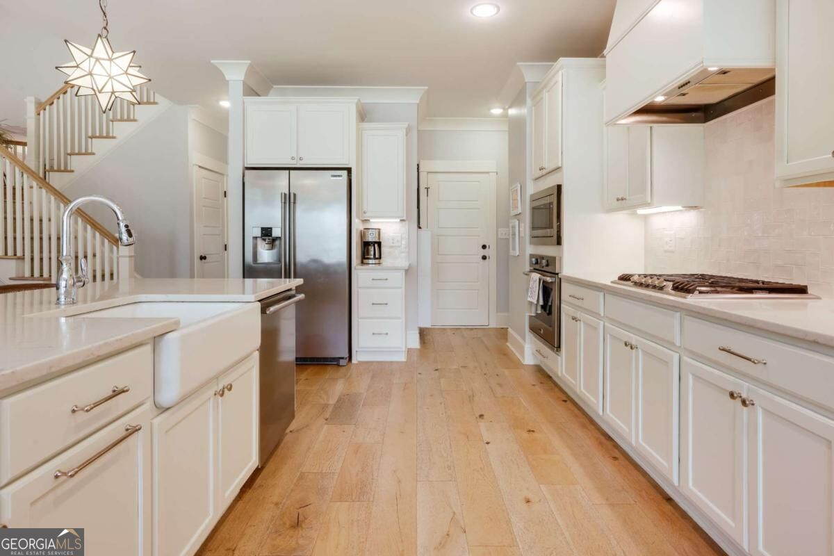1554 Morningside Way
