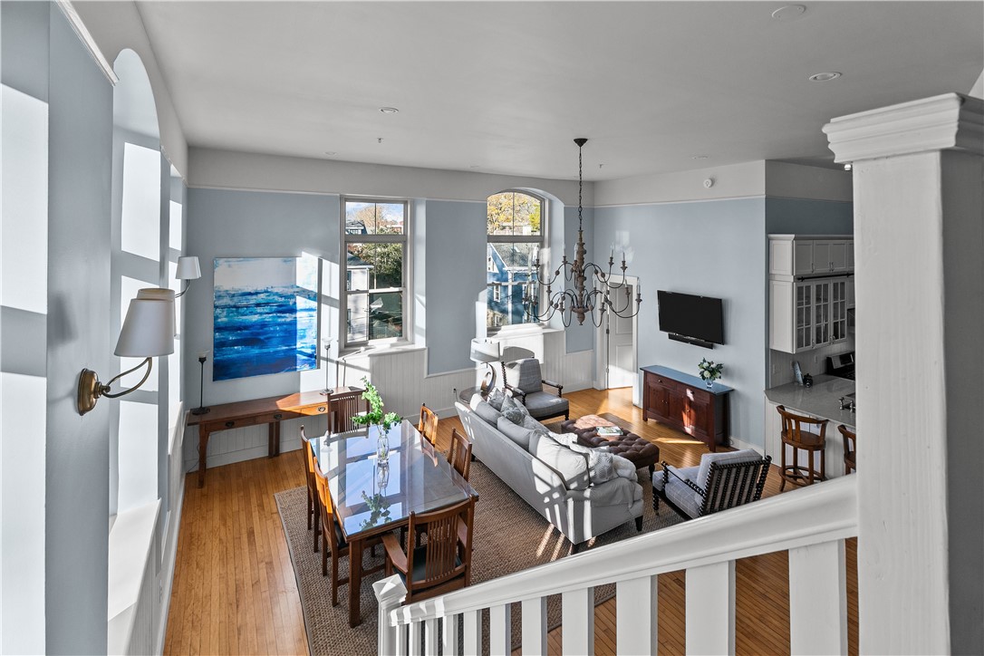 426 Spring Street 203