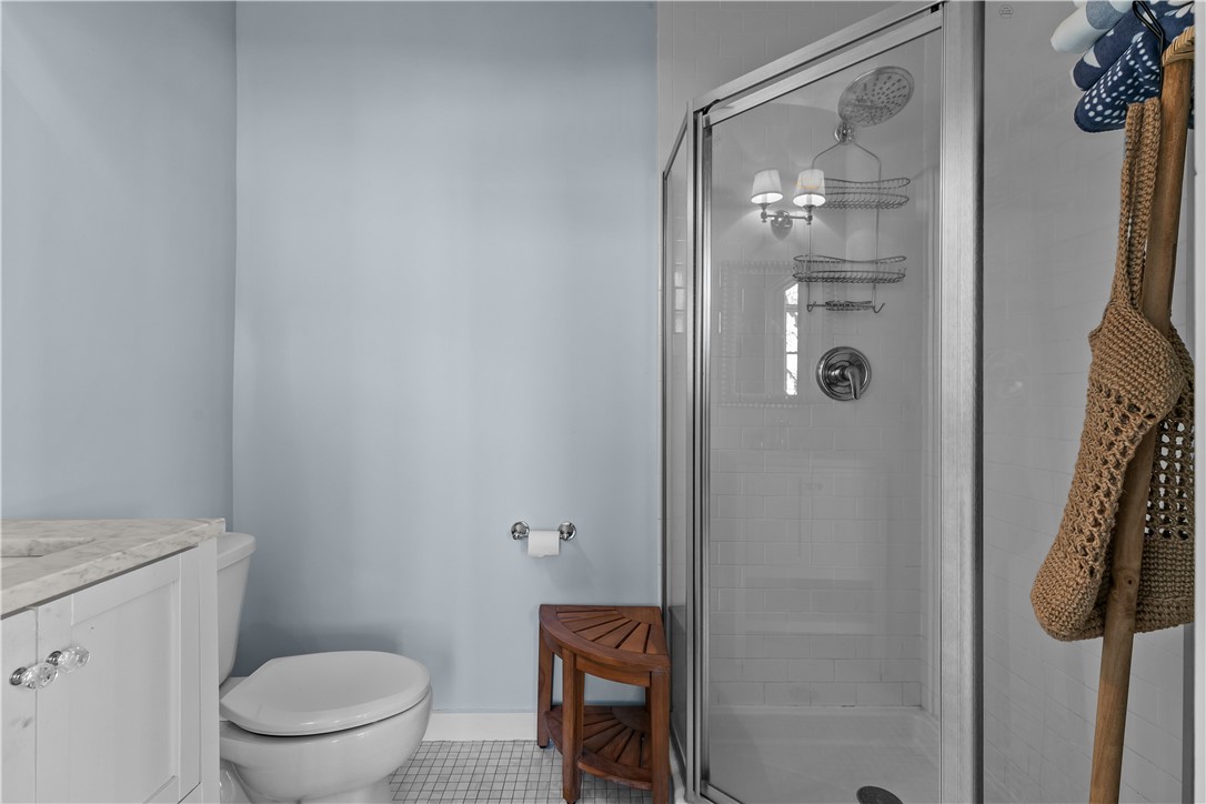 426 Spring Street 203