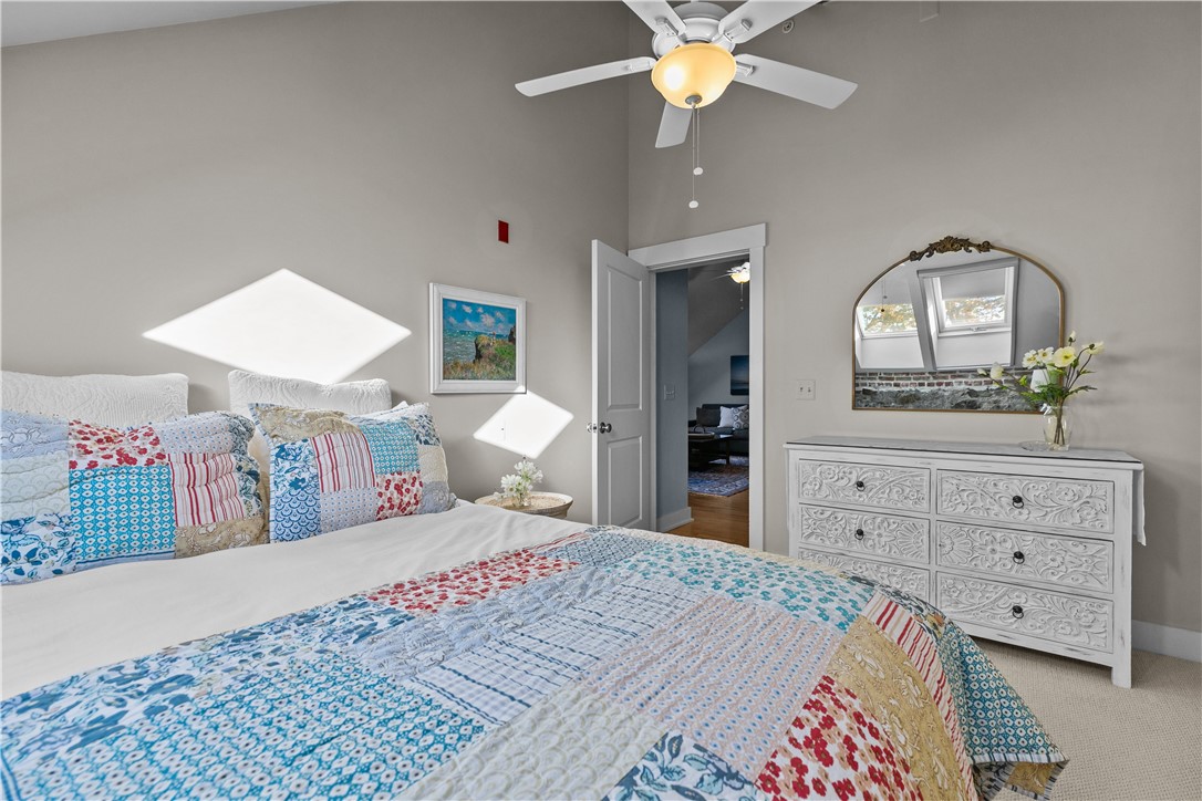 426 Spring Street 203