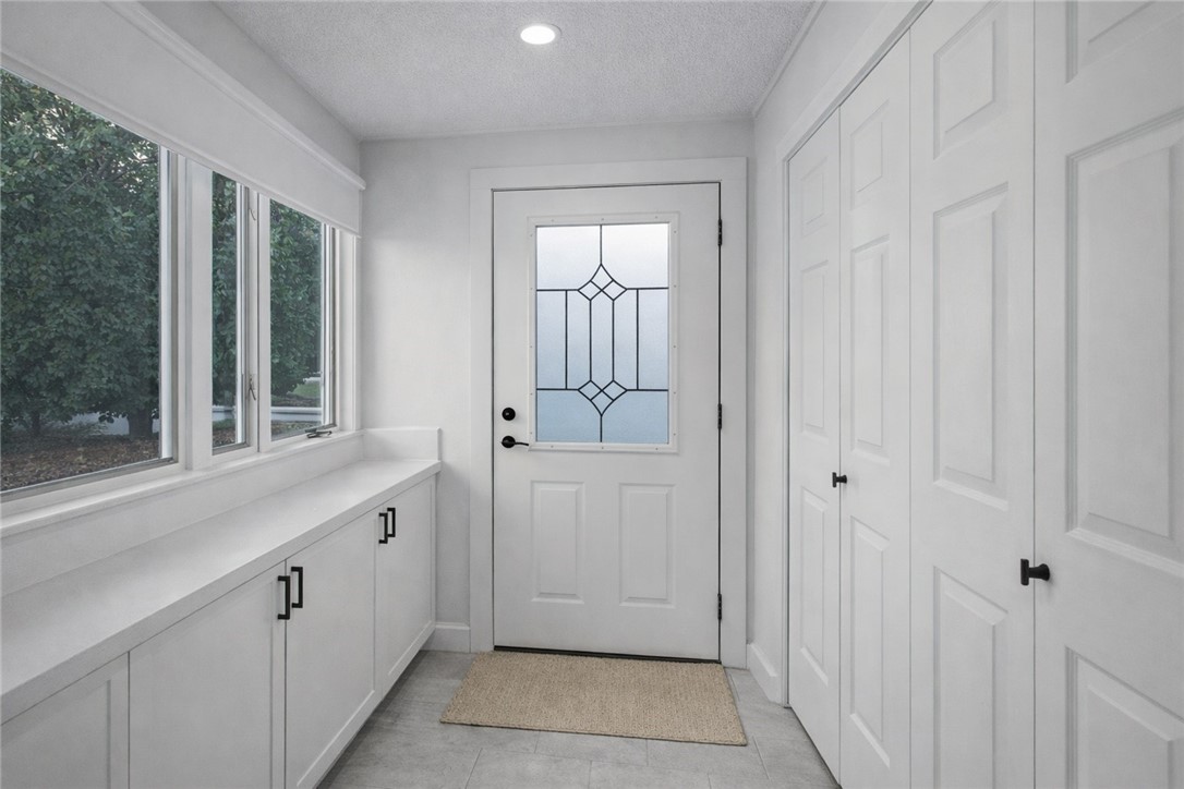 26 Chardon Drive