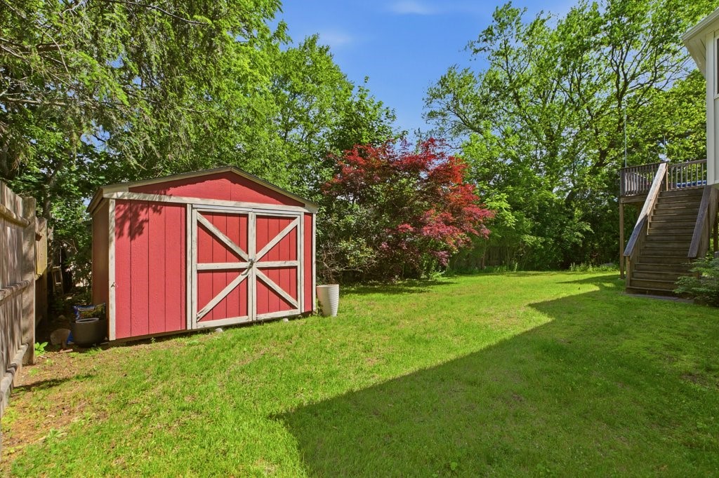 7 Friar Tuck Road