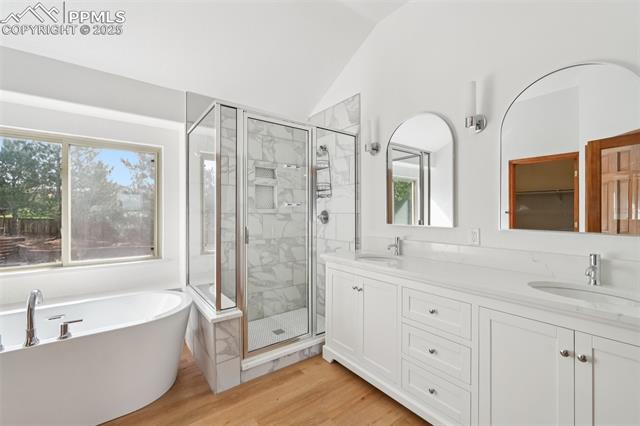 2460 Dunwood Court