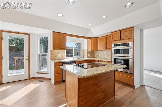 2460 Dunwood Court