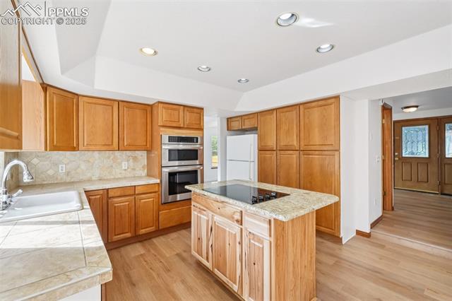 2460 Dunwood Court