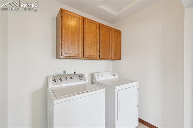 2460 Dunwood Court