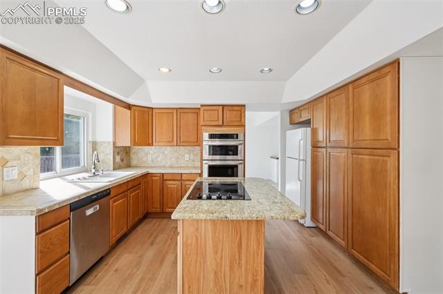 2460 Dunwood Court