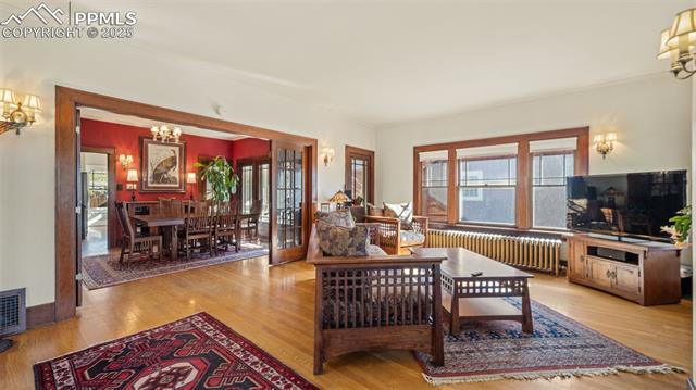 1927 N Nevada Avenue