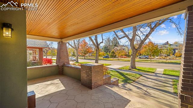 1927 N Nevada Avenue