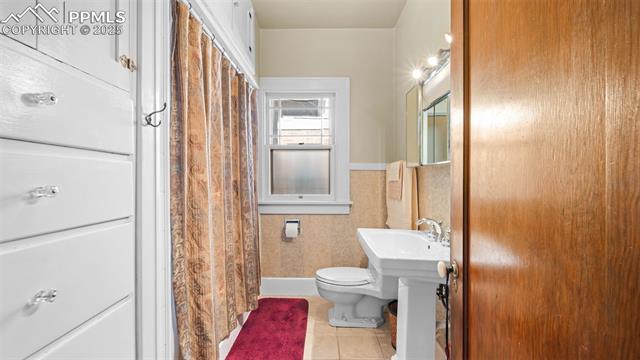 1927 N Nevada Avenue