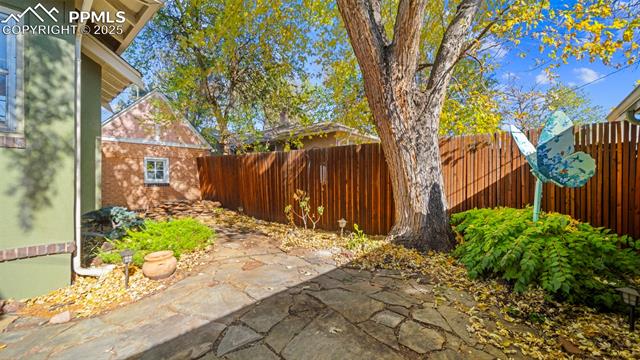 1927 N Nevada Avenue