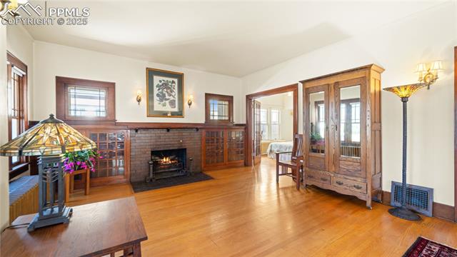 1927 N Nevada Avenue