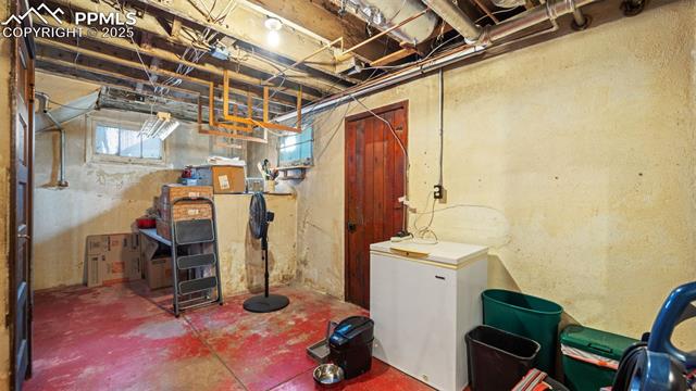 1927 N Nevada Avenue