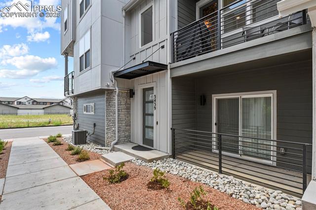 3439 Berg Point