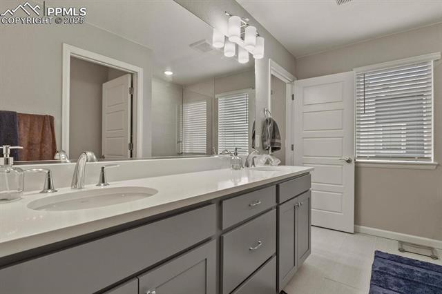 3439 Berg Point