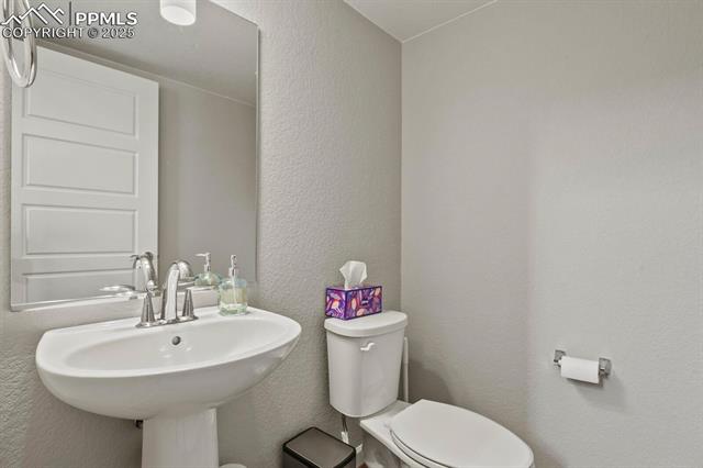 3439 Berg Point
