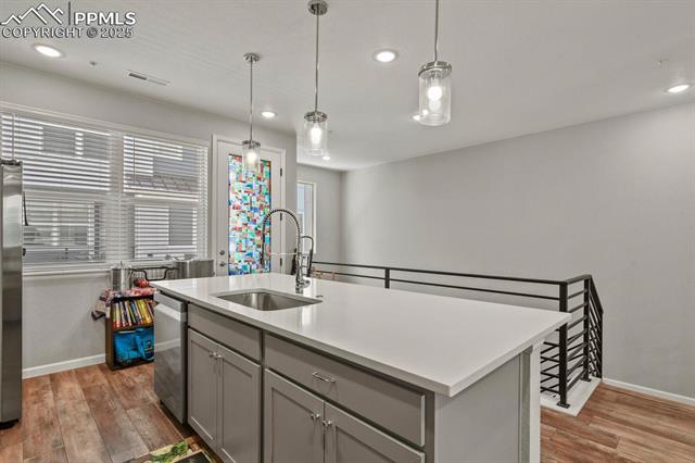 3439 Berg Point