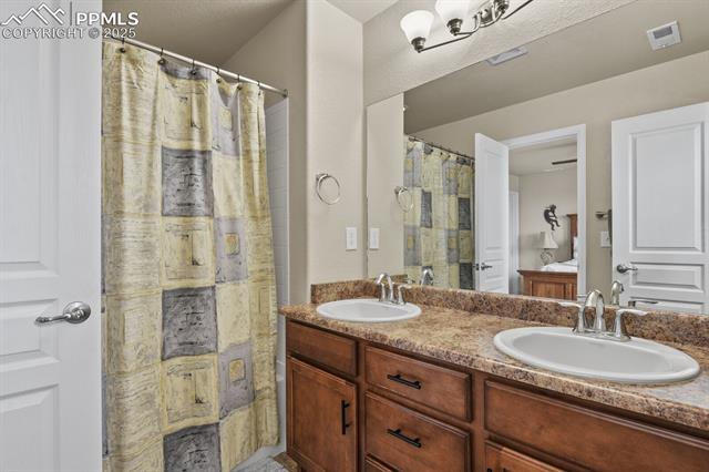 6556 Emerald Isle Heights