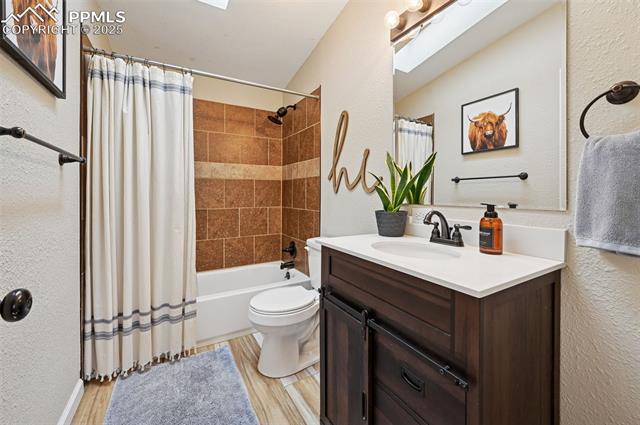 17220 Honeydew Court