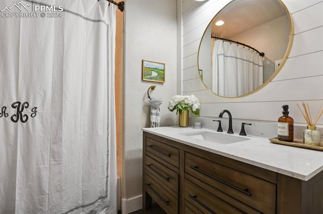 1142 Greenland Forest Drive