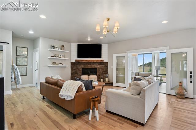 1142 Greenland Forest Drive