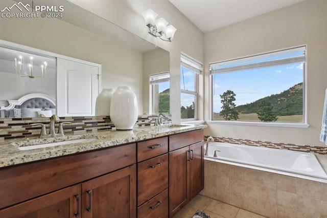 1142 Greenland Forest Drive