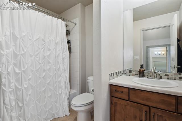 1142 Greenland Forest Drive