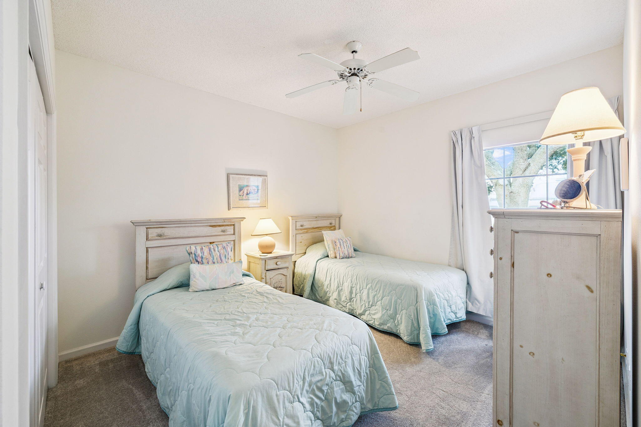 979 Northshore Drive 979