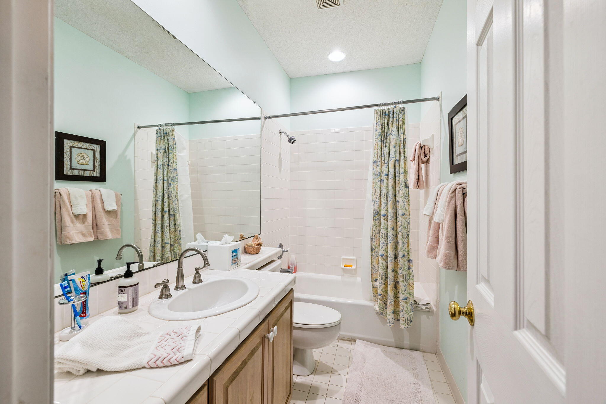 979 Northshore Drive 979