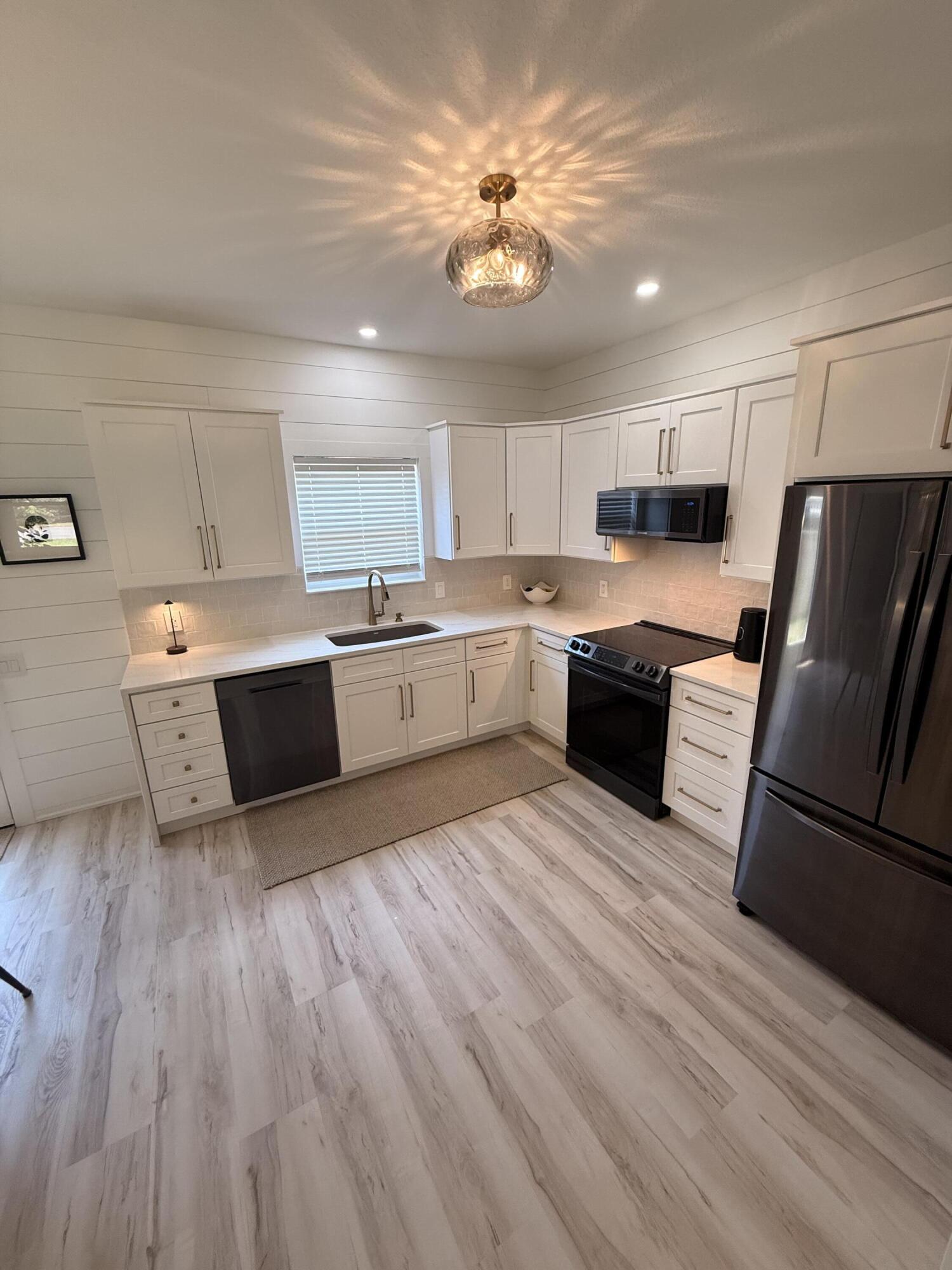 224 Rivercrest Circle