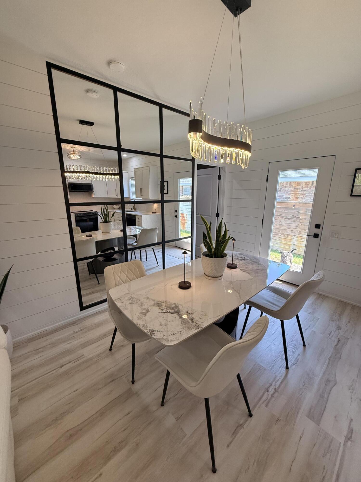 224 Rivercrest Circle