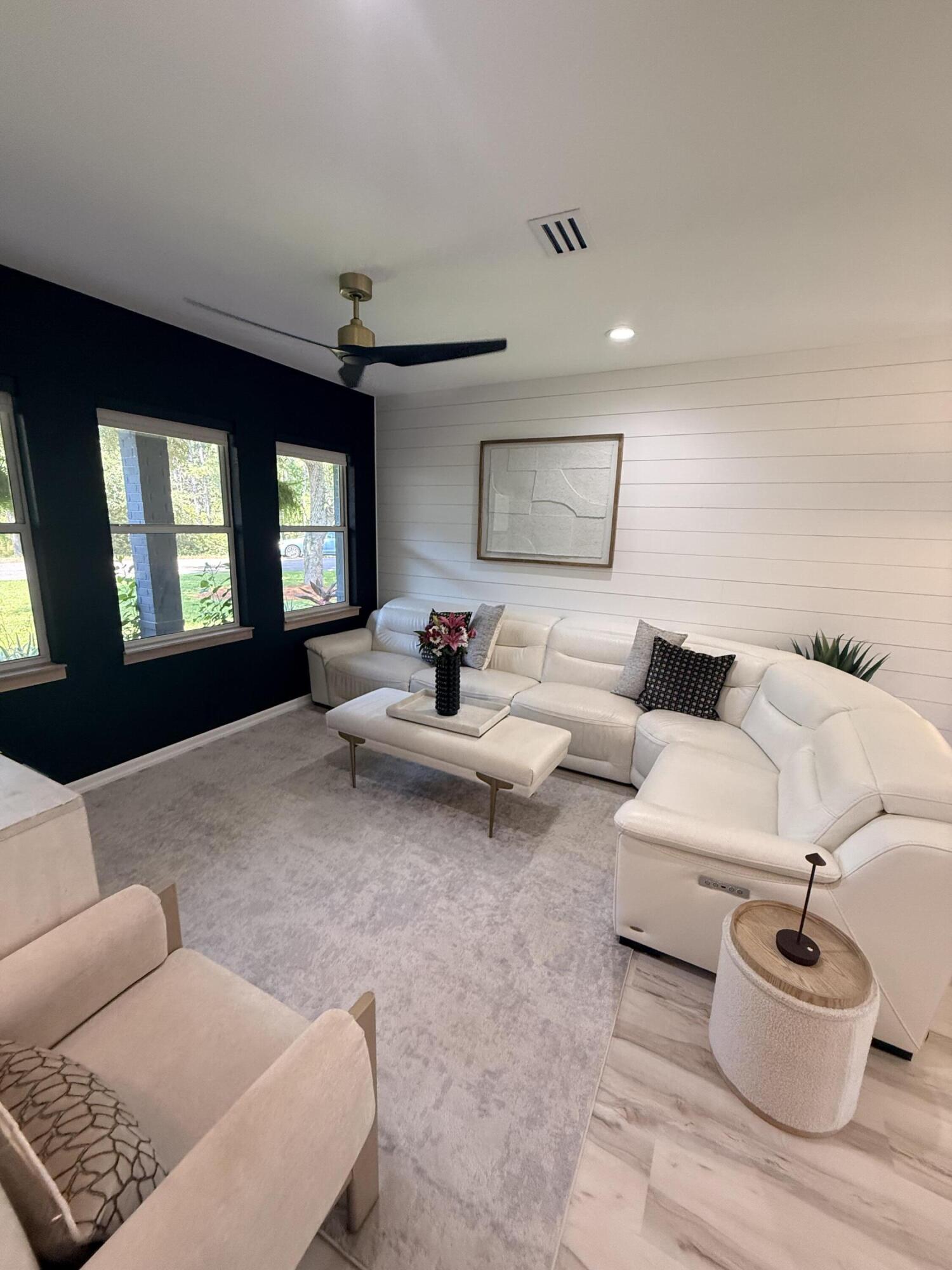224 Rivercrest Circle