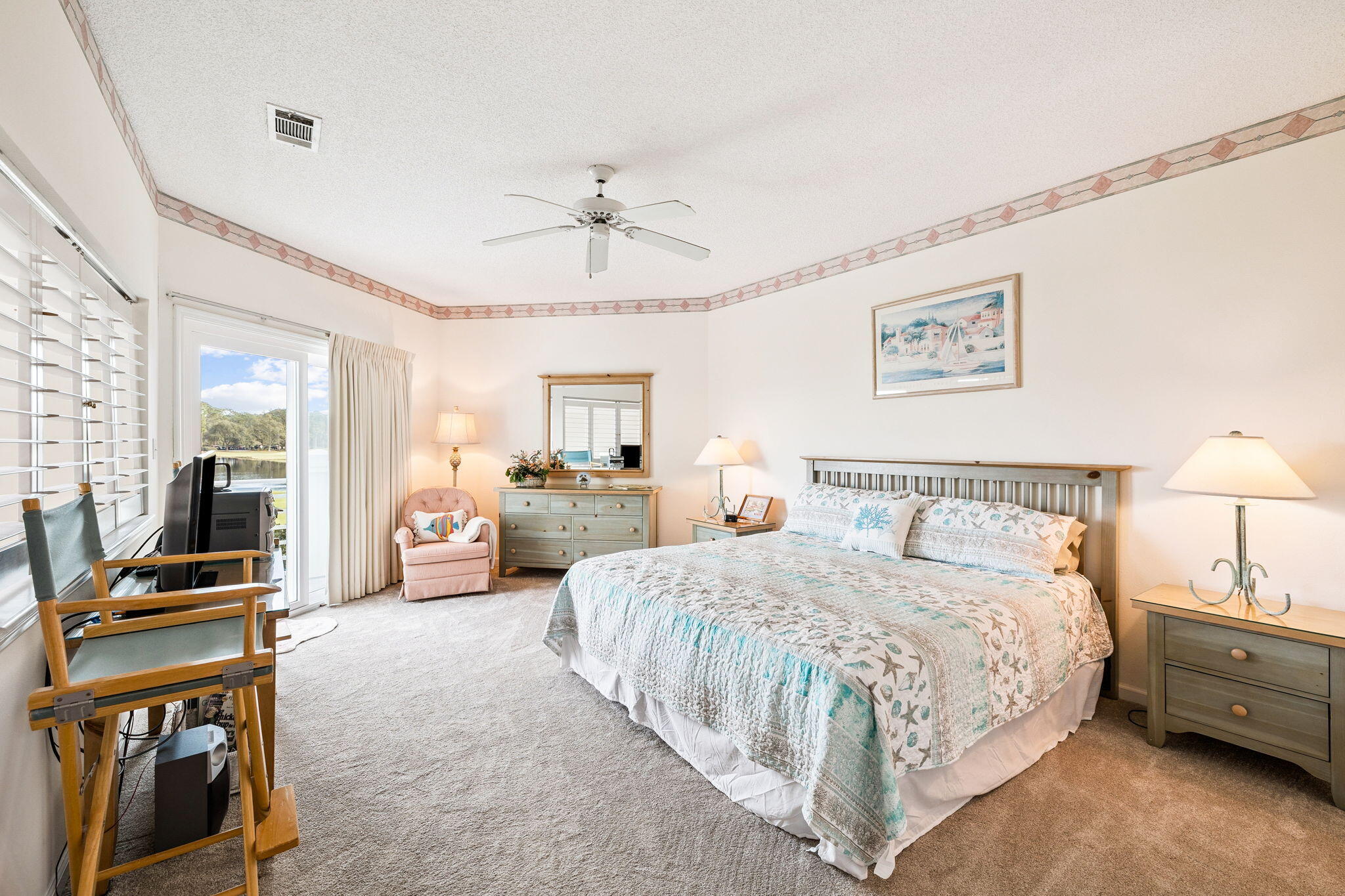 979 Northshore Drive