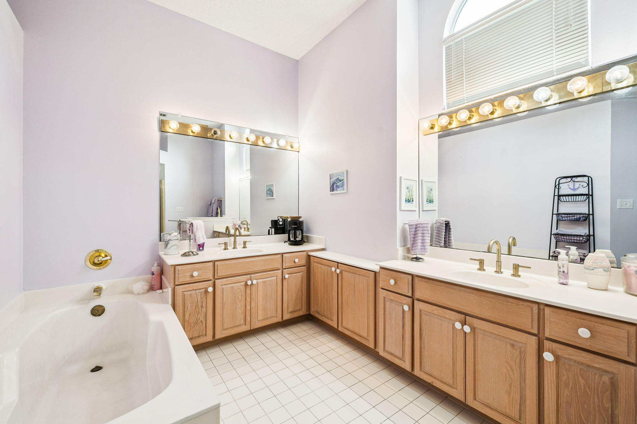 979 Northshore Drive