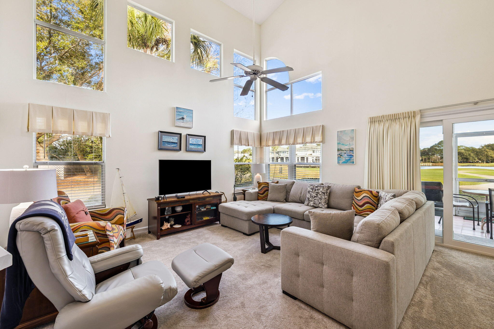 979 Northshore Drive