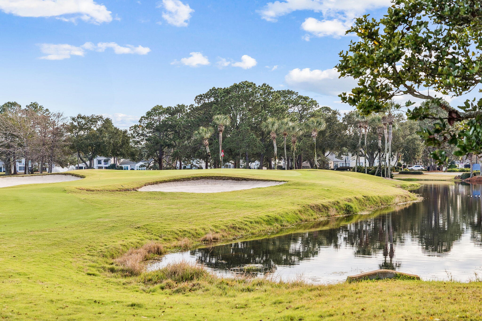 979 Northshore Drive