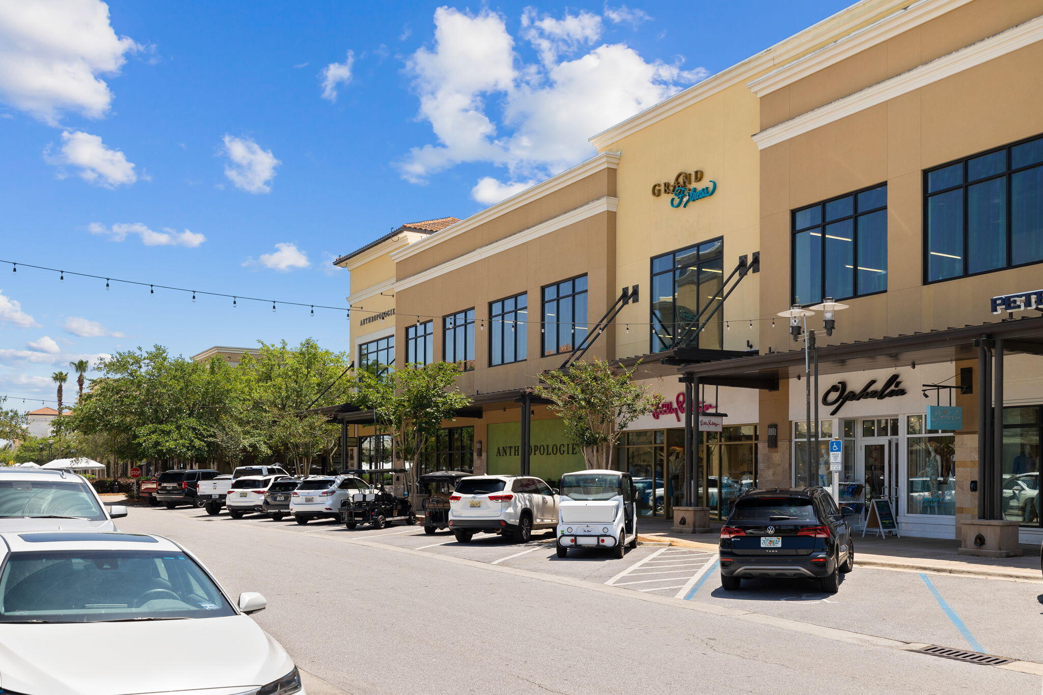 979 Northshore Drive