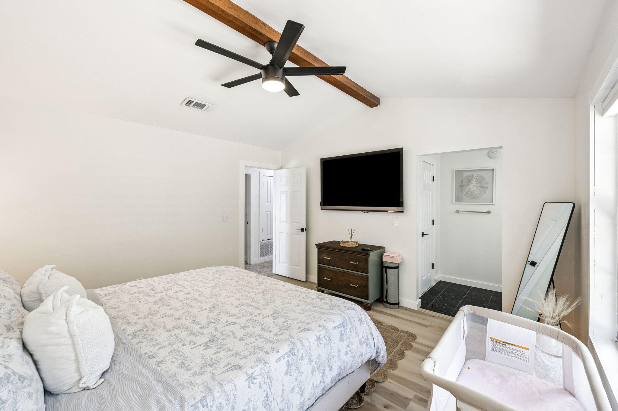 124 Meadow Woods Lane