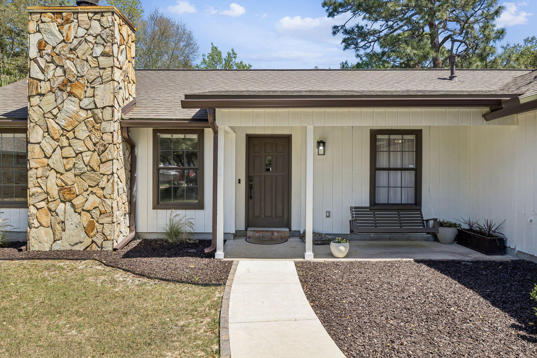 124 Meadow Woods Lane