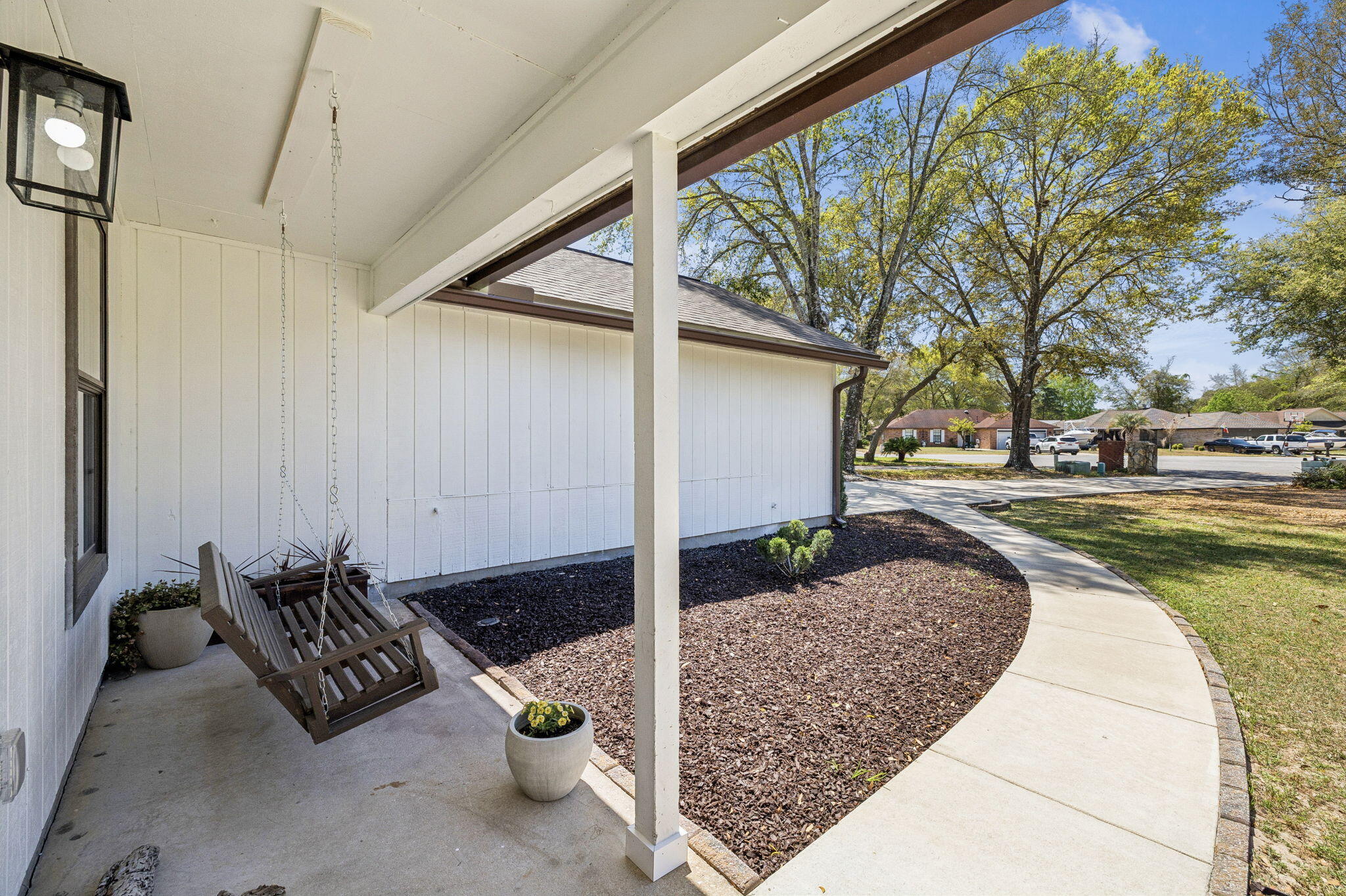 124 Meadow Woods Lane