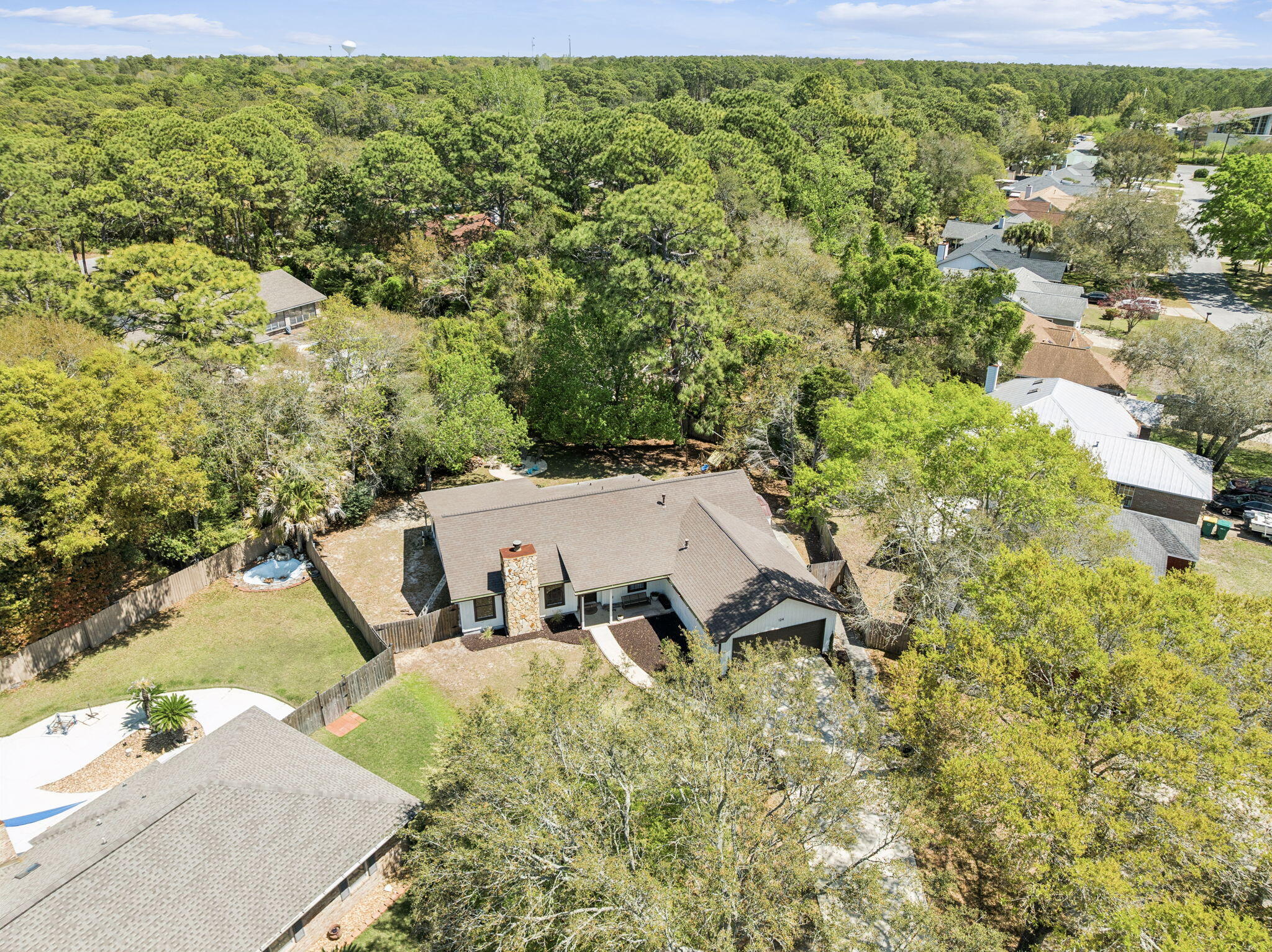 124 Meadow Woods Lane