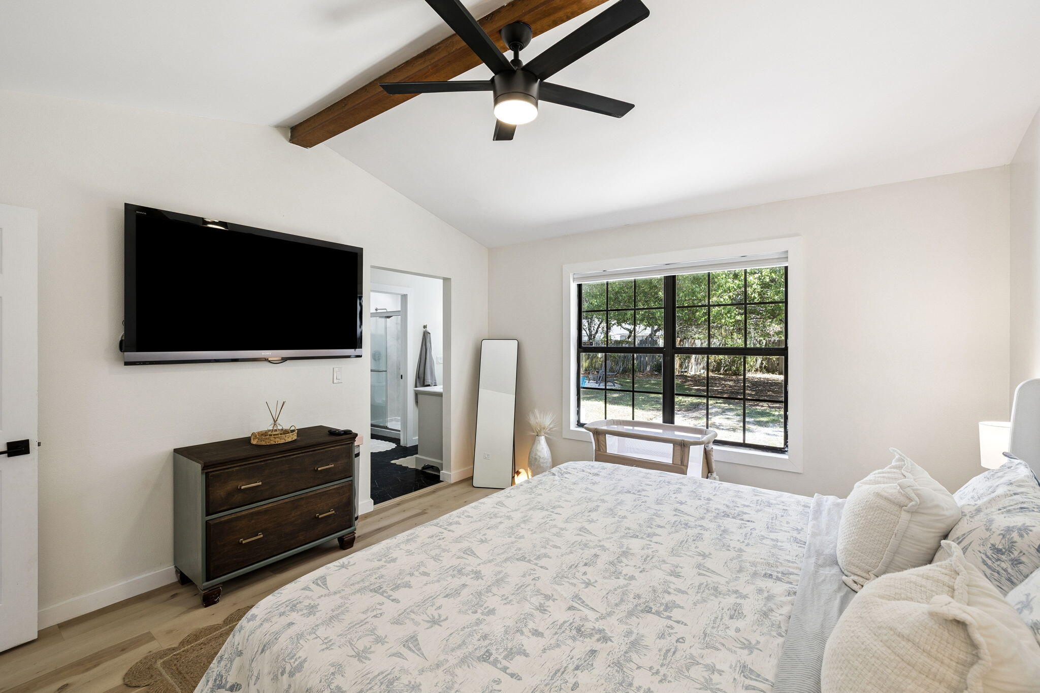 124 Meadow Woods Lane