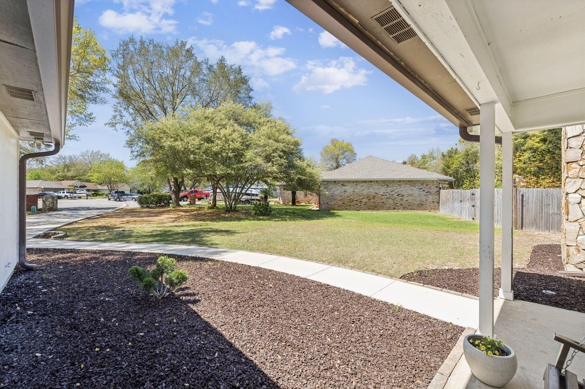 124 Meadow Woods Lane