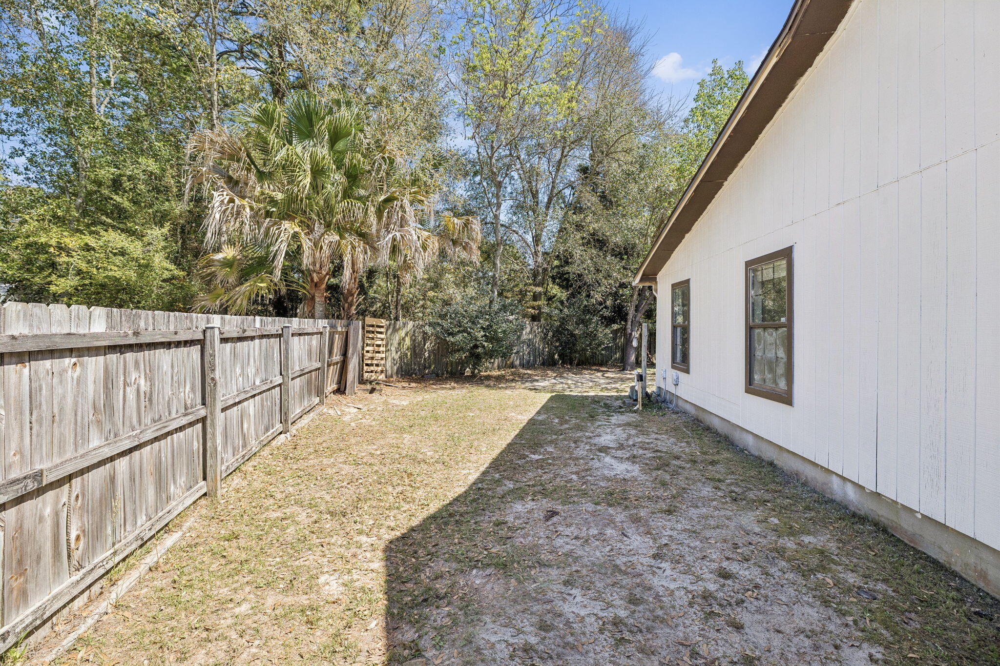 124 Meadow Woods Lane