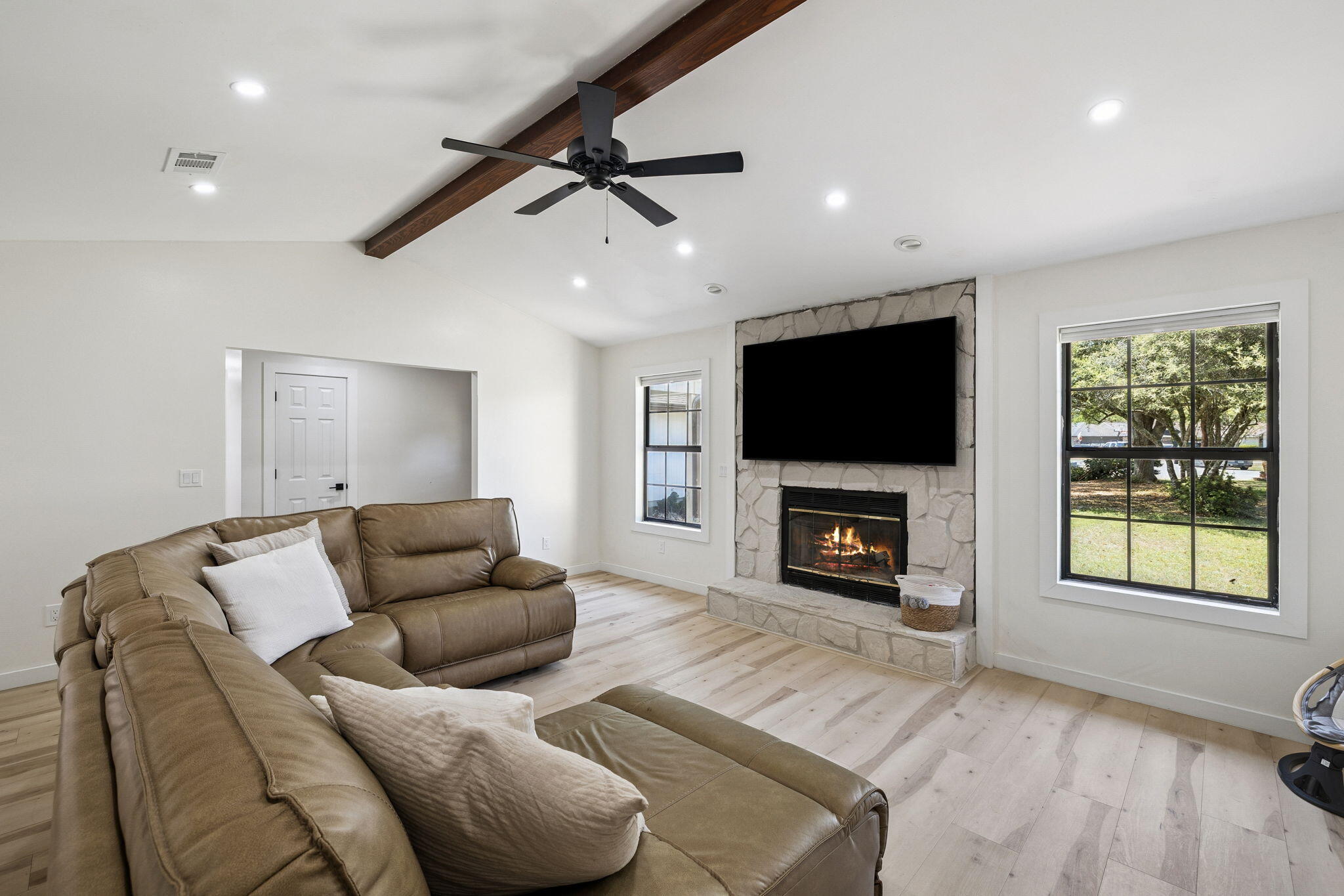 124 Meadow Woods Lane