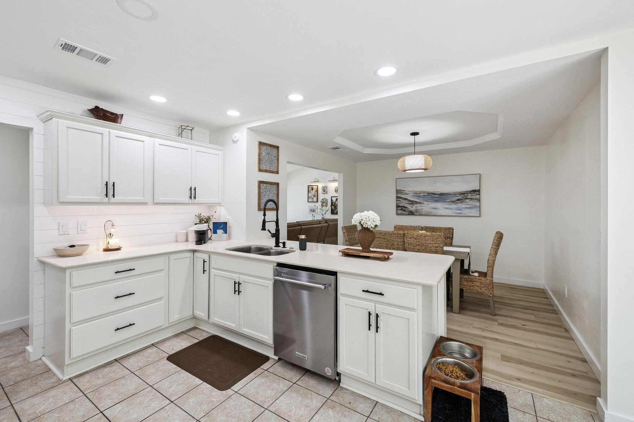 124 Meadow Woods Lane