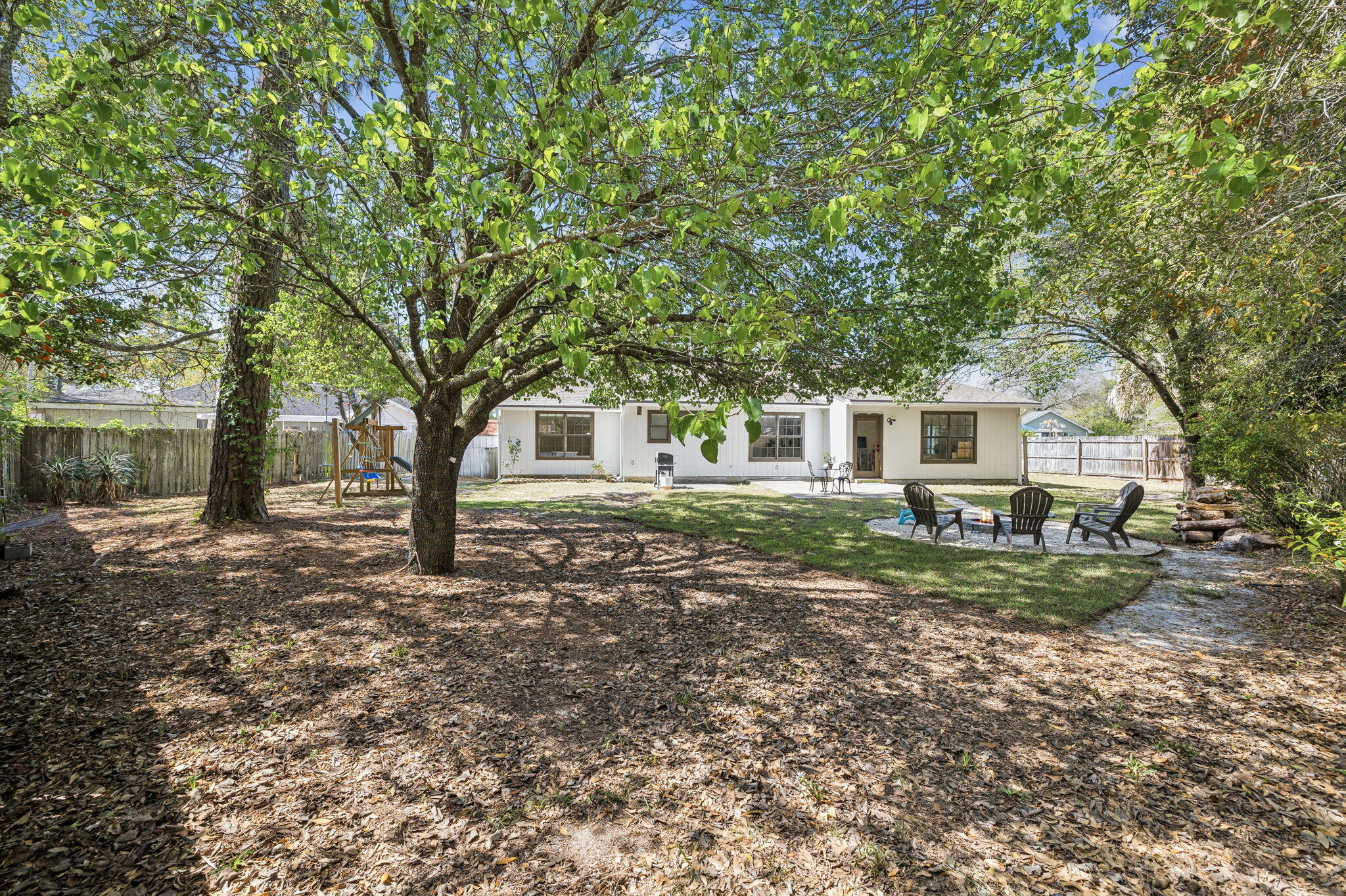 124 Meadow Woods Lane