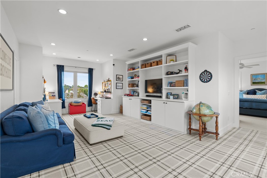 1230 Essex Lane