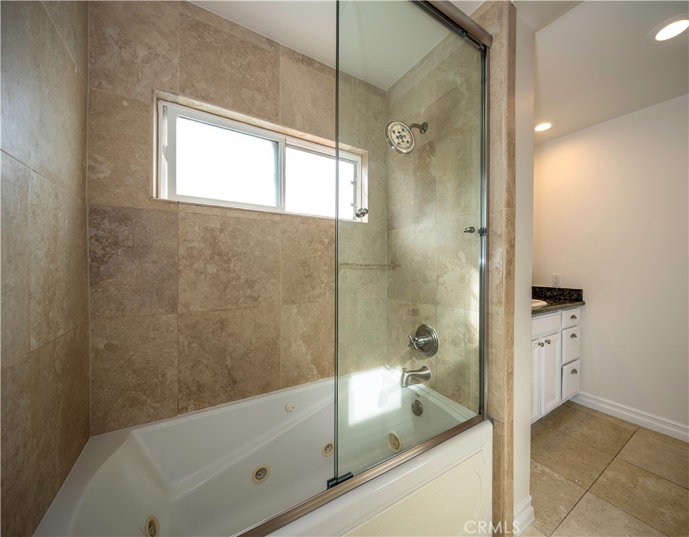 521 Jasmine Avenue 1/2