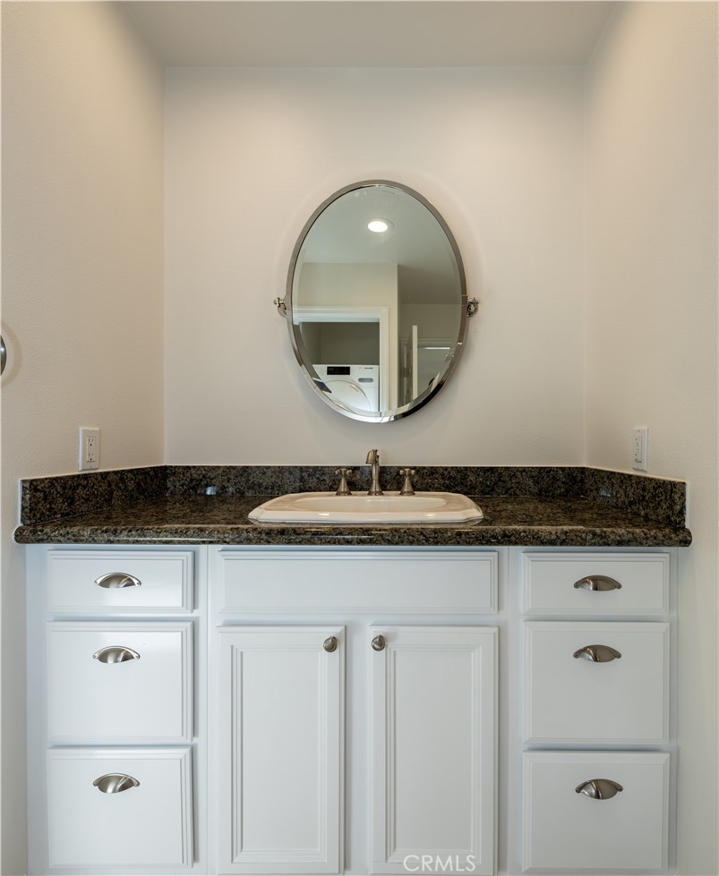 521 Jasmine Avenue 1/2